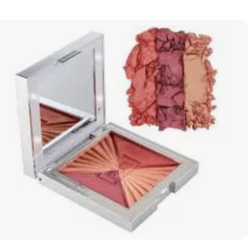 PUR Out of the Blue Ray of Light Light Up Vanity Blush and Highlighting Palette